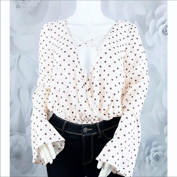 Rue 21 Size XS Polka Dots Bell Sleeve Blouse Top - Picture 2 of 8